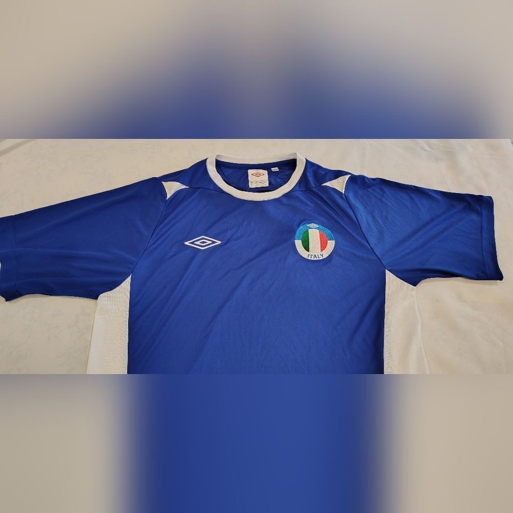 Umbro Italy Blue & White Soccer Shirt Sz - Picture 3 of 12